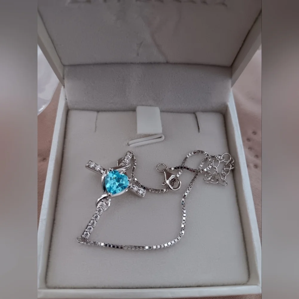Sterling silver cross bracelet